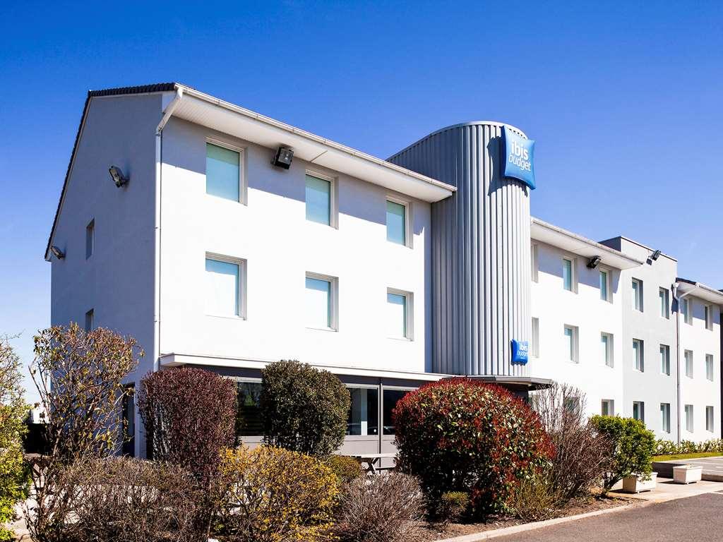 Ibis Budget Clermont Ferrand Nord Риом Екстериор снимка