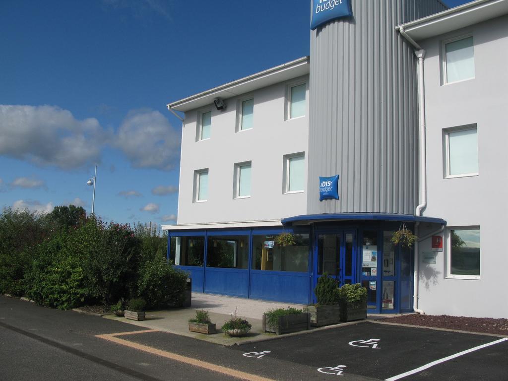 Ibis Budget Clermont Ferrand Nord Риом Екстериор снимка