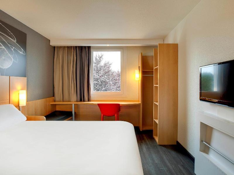 Ibis Budget Clermont Ferrand Nord Риом Екстериор снимка
