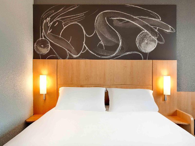 Ibis Budget Clermont Ferrand Nord Риом Екстериор снимка